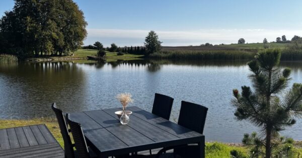 Liepų namelis prie ežero Alytaus rajone