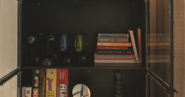 Stalo žaidimai, knygos