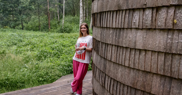 Lapiland jurta Mėnulis Lapiland jurta Mėnulis