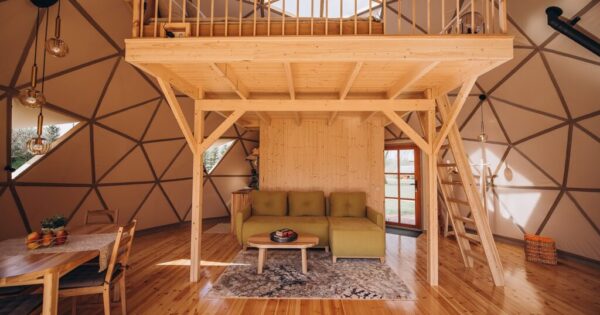 Draugių savaitgalis VasaRojaus didysis kupolas Draugių savaitgalis VasaRojaus didysis kupolas