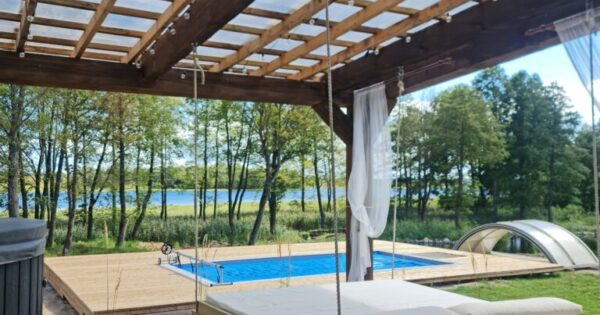 Namelio nuoma su baseinu Vilniaus rajone Poilsiavietė Vakaris Namelio nuoma su baseinu Vilniaus rajone Poilsiavietė Vakaris