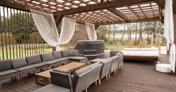 Namelio nuoma su kubilu Vilniaus rajone Poilsiavietė Vakaris Namelio nuoma su kubilu Vilniaus rajone Poilsiavietė Vakaris