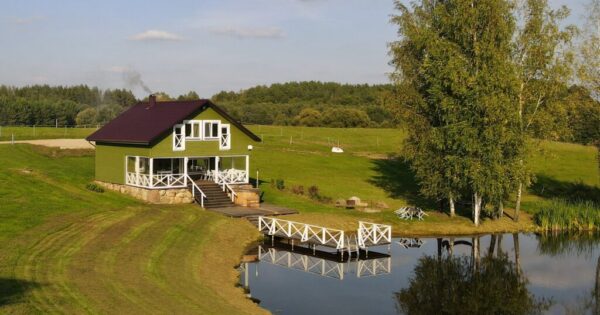 Sodyba Molėtų rajone Alantos žirgai Tvenkinio Vila Sodyba Molėtų rajone Alantos žirgai Tvenkinio Vila