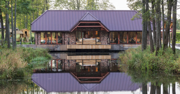 Nameliai aktyviam poilsiui Plungės rajone Sala Plateliai Resort