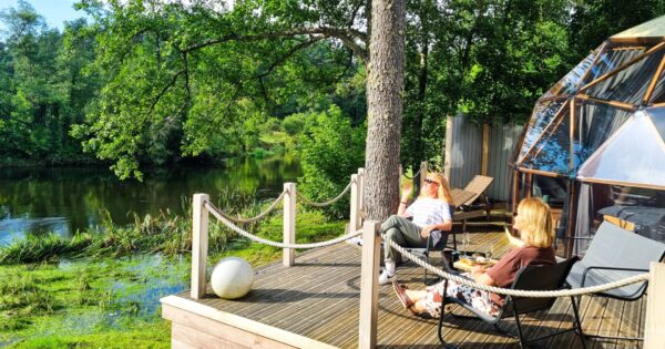 Kupolas nakvynei Anykščių rajone Šventosios Perlas