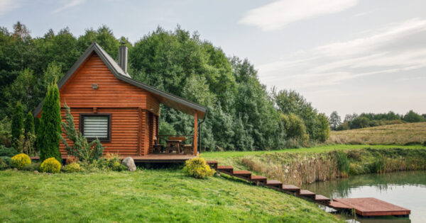 Sodyba su pirtimi Elektrėnų rajone Trys Liepos